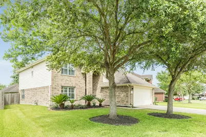413 Sun River Lane, League City, TX 77539 - Photo 2