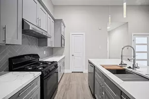 10017 Morocco Rd, Houston, TX 77041 - Photo 8