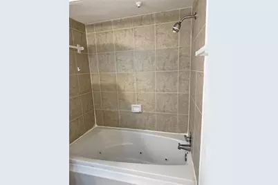 10811 Richmond Avenue #2, Houston, TX 77042 - Photo 14