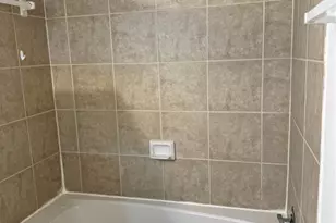 10811 Richmond Ave, Houston, TX 77042 - Photo 14