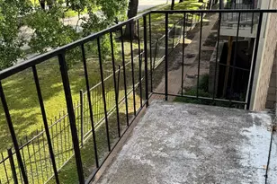 10811 Richmond Ave, Houston, TX 77042 - Photo 16