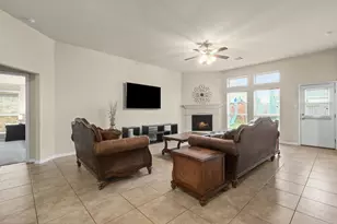 5211 Cayenne Ln, Baytown, TX 77521 - Photo 4