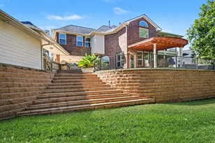 101 Lakeview Cir, Friendswood, TX 77546 - Photo 38