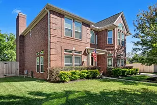 101 Lakeview Cir, Friendswood, TX 77546 - Photo 1