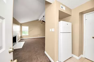 2011 Spenwick Dr, Houston, TX 77055 - Photo 14
