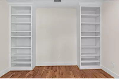 6003 W 43rd Street, Houston, TX 77092 - Photo 8