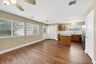 19934 Crested Hill Ln, Cypress, TX 77433 - Photo 4
