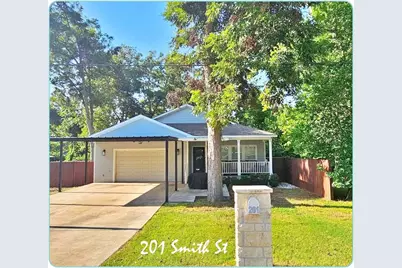 201 Smith Street, Columbus, TX 78934 - Photo 1