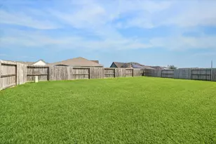 13911 Red River Dr, Baytown, TX 77523 - Photo 24