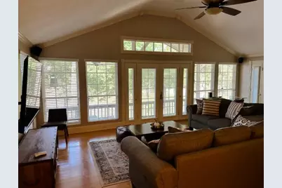 38 Martha Lane, Huntsville, TX 77320 - Photo 4