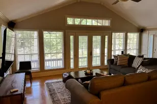 38 Martha Ln, Huntsville, TX 77320 - Photo 4