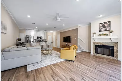 660 Wilcrest Drive #660, Houston, TX 77042 - Photo 2