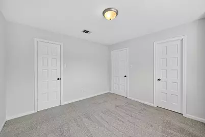 10935 Piping Rock Lane, Houston, TX 77042 - Photo 32