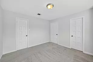 10935 Piping Rock Ln, Houston, TX 77042 - Photo 32