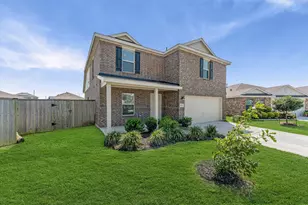 9803 Wembley Vis Ct, Baytown, TX 77521 - Photo 4