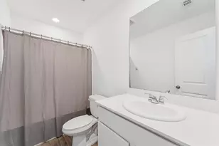 9803 Wembley Vis Ct, Baytown, TX 77521 - Photo 20