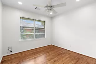 10518 Mayfield Rd, Houston, TX 77043 - Photo 20