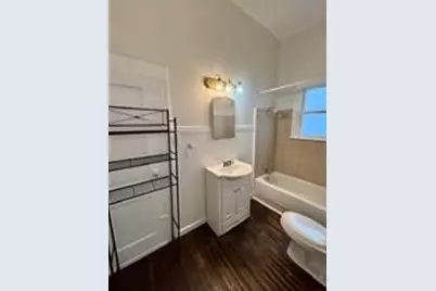 210 E Phillips Street, Conroe, TX 77301 - Photo 6