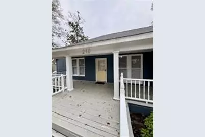 210 E Phillips Street, Conroe, TX 77301 - Photo 2