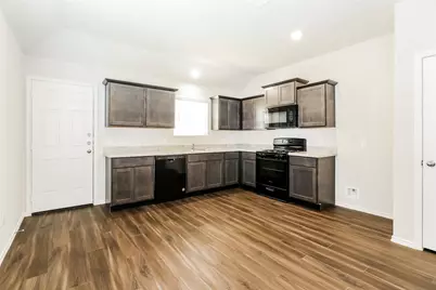 1216 Narrow Heights Drive, Conroe, TX 77301 - Photo 2