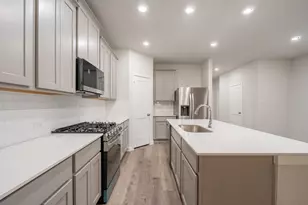 8015 Heroes Hall Dr, Magnolia, TX 77354 - Photo 10