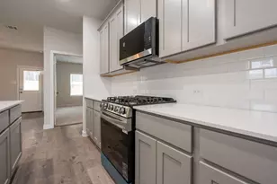 8015 Heroes Hall Dr, Magnolia, TX 77354 - Photo 6