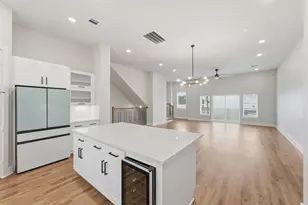 1942 Purswell Rd, Houston, TX 77055 - Photo 16