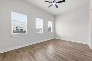1942 Purswell Rd, Houston, TX 77055 - Photo 6