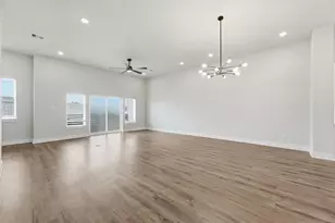 1942 Purswell Rd, Houston, TX 77055 - Photo 12