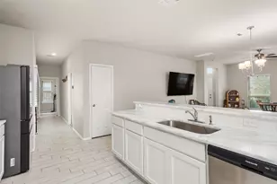 2308 Eagle Nook Dr, Texas City, TX 77568 - Photo 12