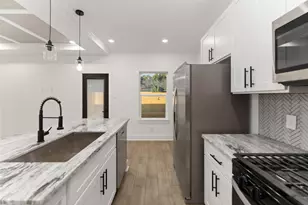 6736 Paris St, Houston, TX 77021 - Photo 8