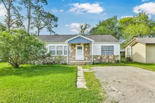 2807 Fannin St, La Marque, TX 77568 - Photo 1