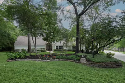 27 W Shaker Court, The Woodlands, TX 77380 - Photo 1