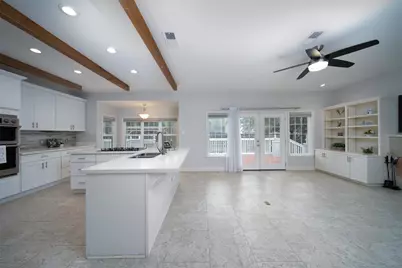 27 W Shaker Court, The Woodlands, TX 77380 - Photo 16