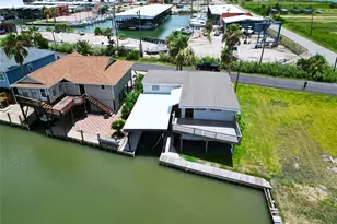 24 Kingfish Ln, Freeport, TX 77541 - Photo 4