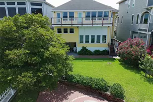804 Bay Ave, Kemah, TX 77565 - Photo 4
