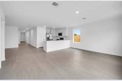 2818 Cedar Rock Street, League City, TX 77573 - Photo 4