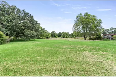 1145 Cuniff, Sour Lake, TX 77659 - Photo 32