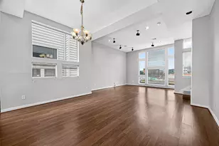 2352 Sperber Ln, Houston, TX 77003 - Photo 6