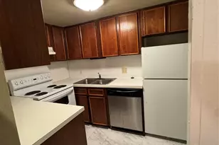 7520 Hornwood Dr, Houston, TX 77036 - Photo 4