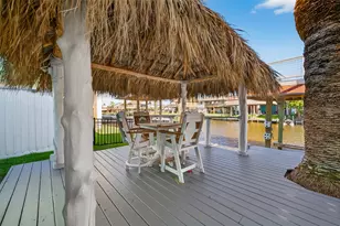 523 Pompano St, Bayou Vista, TX 77563 - Photo 12