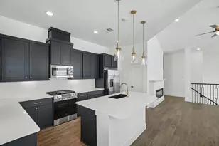 10119 Palm Spgs Pl, Manvel, TX 77578 - Photo 12