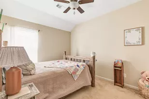 6715 Hunters Trace Ln, Baytown, TX 77521 - Photo 10