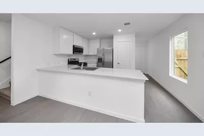 13507 Bay Springs Dr, Conroe, TX 77303 - Photo 16