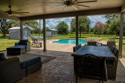 528 E US Highway 290 Highway, Carmine, TX 78932 - Photo 32