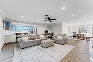 1167 Chamboard Ln, Houston, TX 77018 - Photo 2