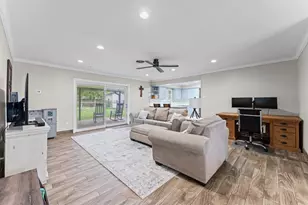 1167 Chamboard Ln, Houston, TX 77018 - Photo 18