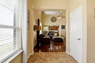 12931 Fenland Field Ln, Houston, TX 77047 - Photo 4