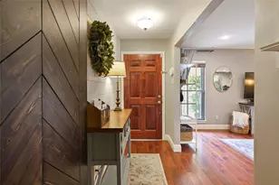 10710 Overbrook Ln, Houston, TX 77042 - Photo 2