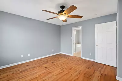 139 Horn Court, Baytown, TX 77523 - Photo 12